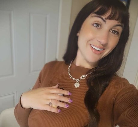 Profile photo of Beverly Paige