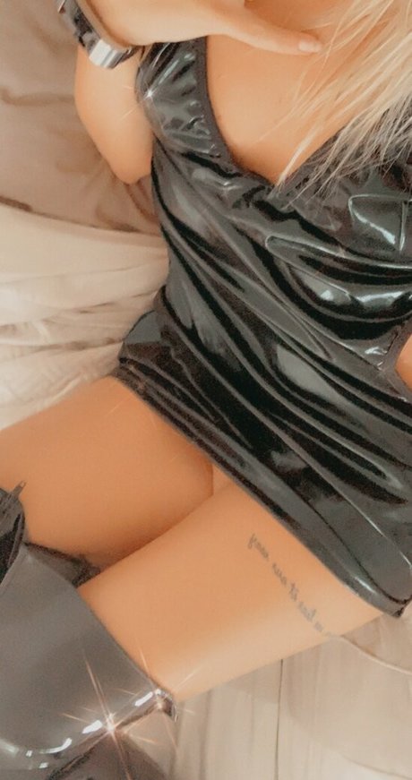 Bexwhitemodel photo 36