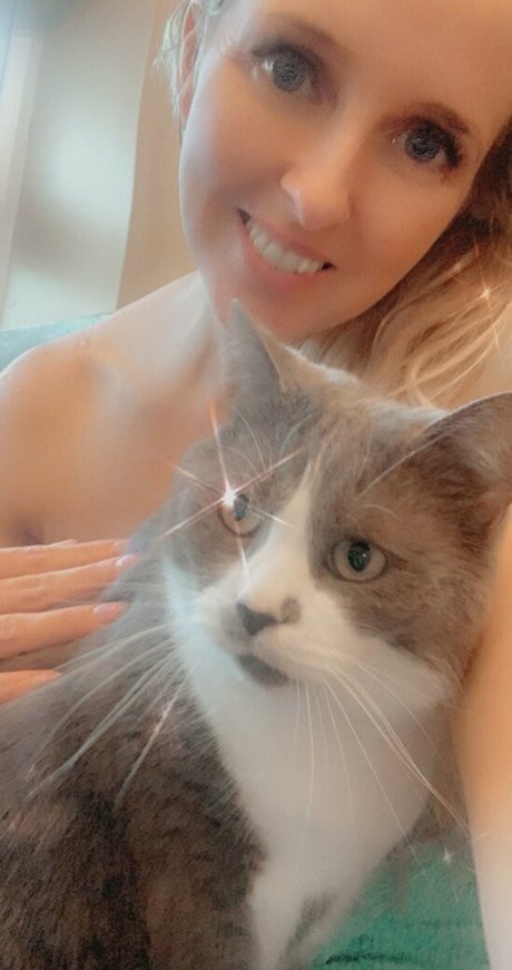 Bexwhitemodel photo 43