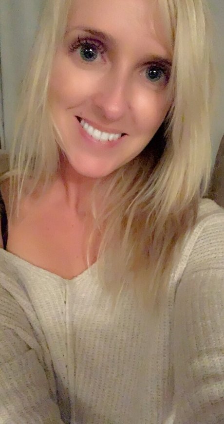 Bexwhitemodel photo 51