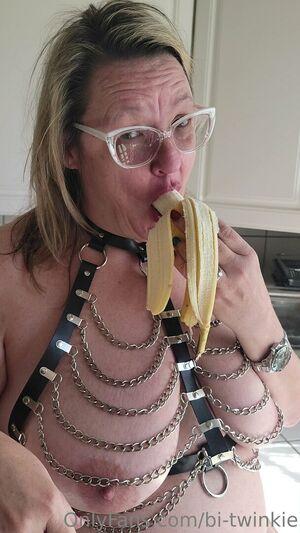 bi-twinkie photo 9