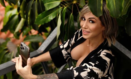 Bia Dominguez photo 6