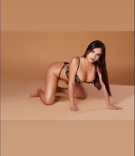 Bianca Angheben photo 1