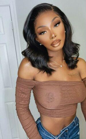 Bianca Cash photo 5