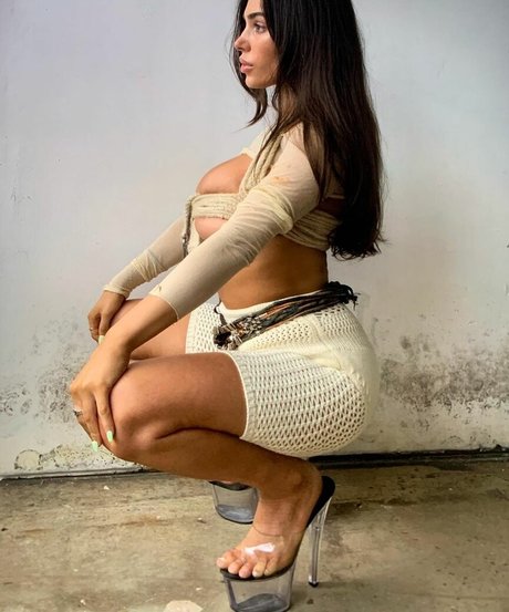 Bianca Censori photo 32