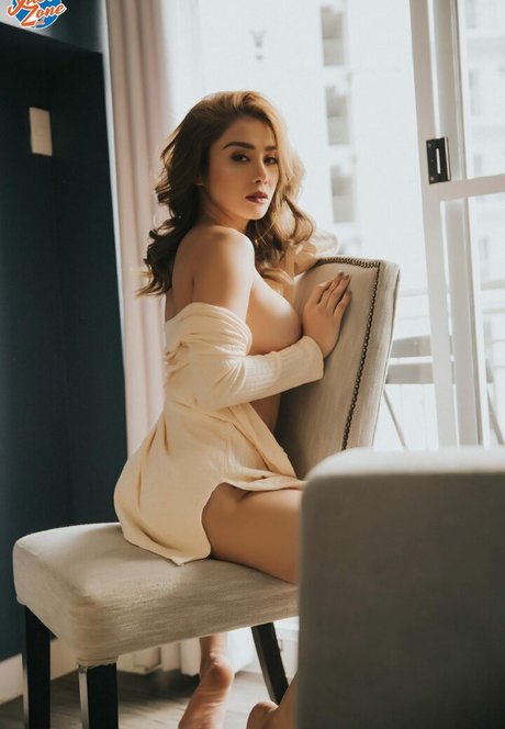 Bianca Peralta photo 47