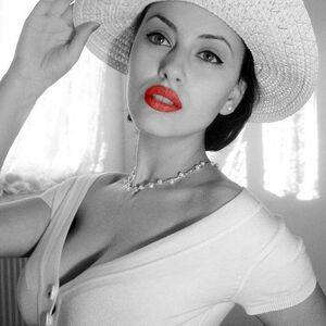 Bianca photo 242