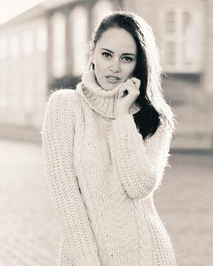 Bianca photo 378