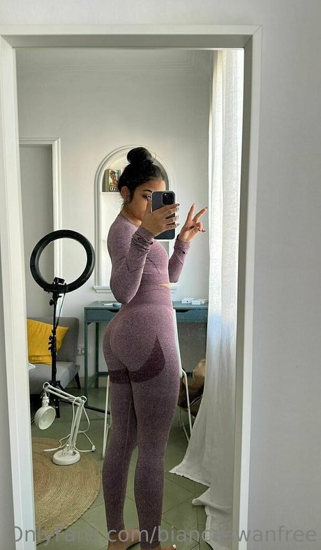 Biancaswanfree photo 117
