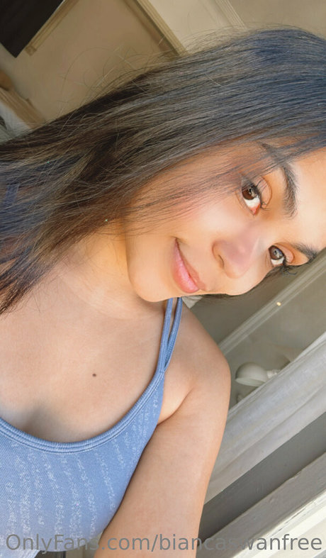 Biancaswanfree photo 200
