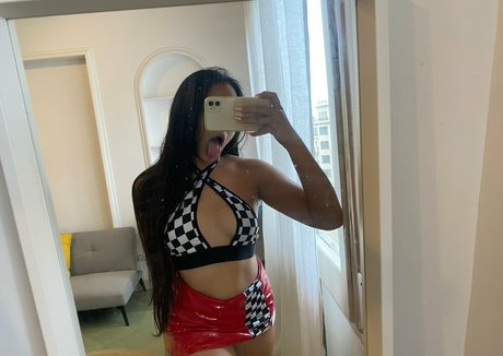 Biancaswanfree photo 250