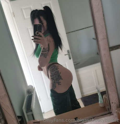 Bigassbootybabez photo 17