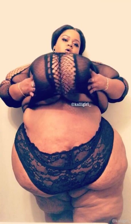 Bigbabii photo 3