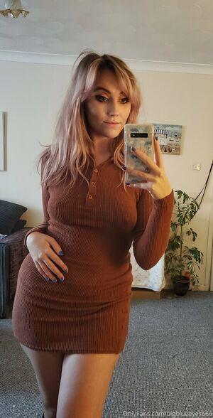bigblueeyes666 photo 125