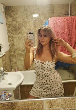 bigblueeyes666 photo 127