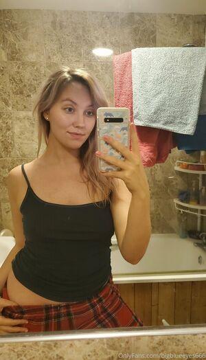 bigblueeyes666 photo 129