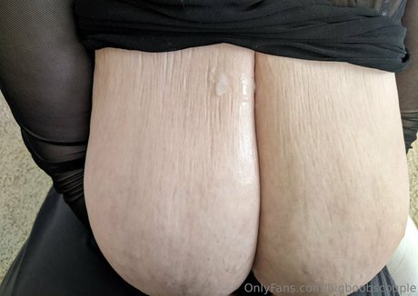 Bigboobscouple photo 21
