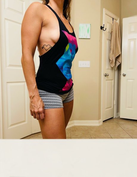 BikiniSquats photo 50