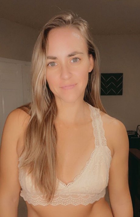 BikiniSquats photo 51