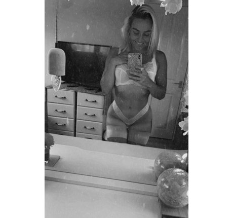 Bikiniwarriorgb photo 70