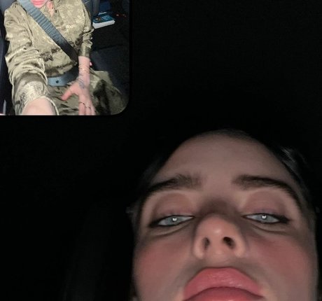 Billie Eilish photo 11