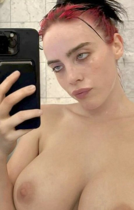 Billie Eilish photo 13