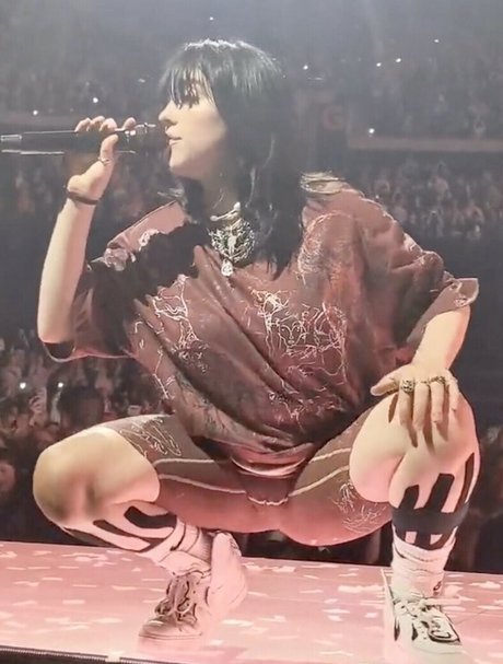 Billie Eilish photo 25