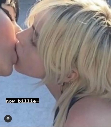 Billie Eilish photo 70