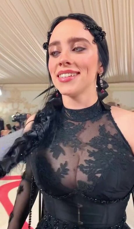 Billie Eilish photo 97