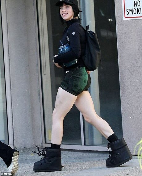 Billie Eilish photo 160