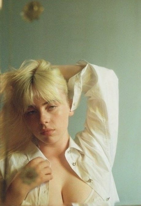 Billie Eilish photo 220
