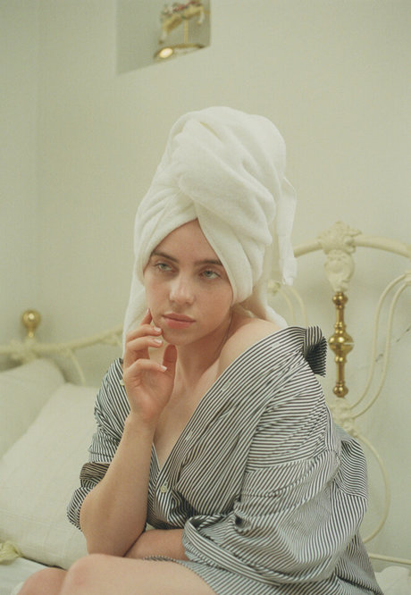 Billie Eilish photo 225