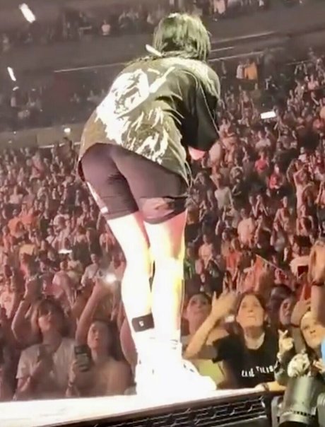 Billie Eilish photo 255