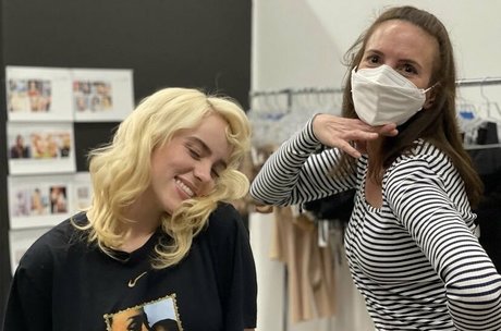 Billie Eilish photo 325