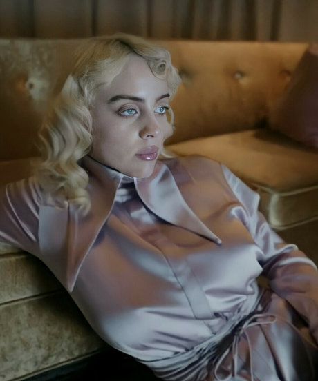Billie Eilish photo 349