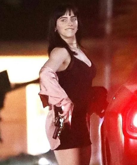 Billie Eilish photo 354