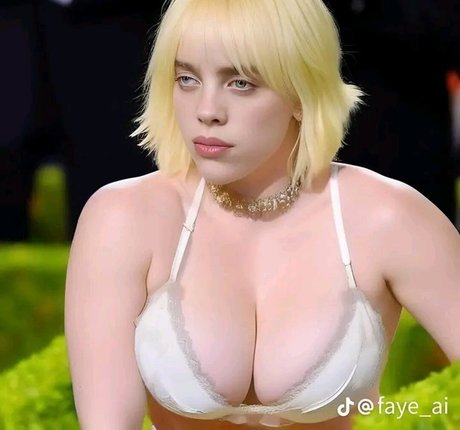 Billie Eilish photo 363