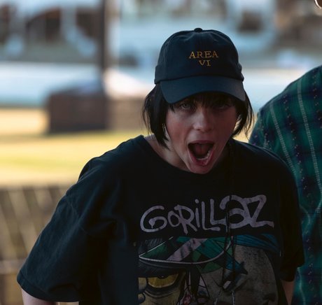 Billie Eilish photo 399