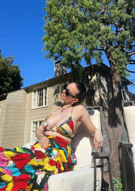 Billie Eilish photo 417