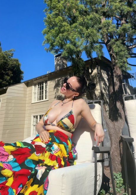 Billie Eilish photo 418