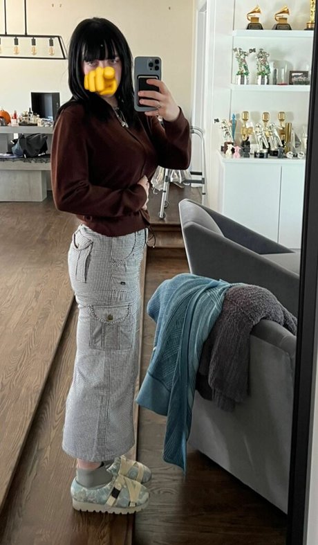 Billie Eilish photo 463
