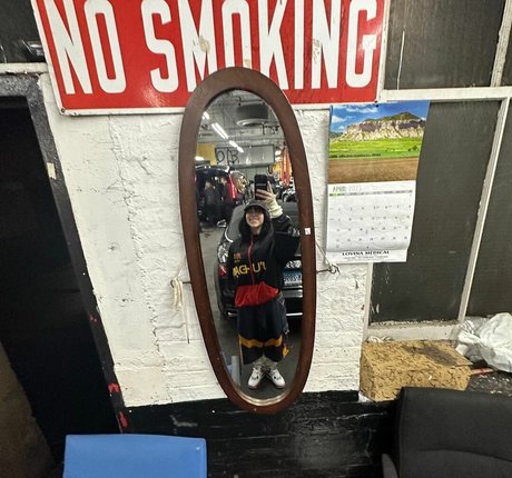 Billie Eilish photo 500