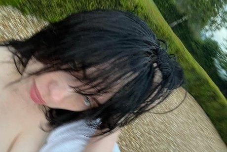 Billie Eilish photo 557