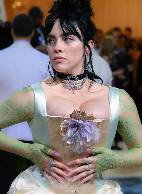 Billie Eilish photo 566
