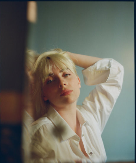 Billie Eilish photo 611