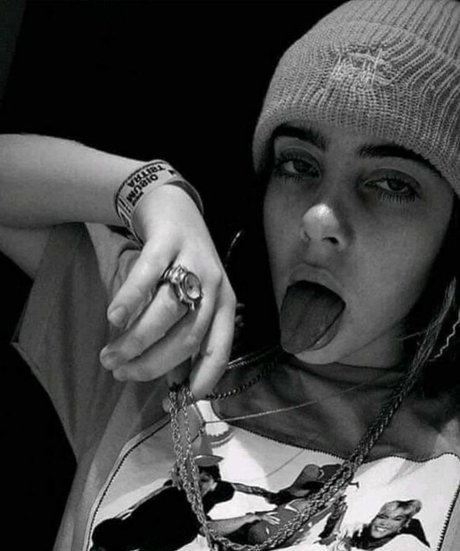 Billie Eilish photo 645