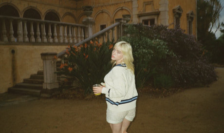 Billie Eilish photo 665
