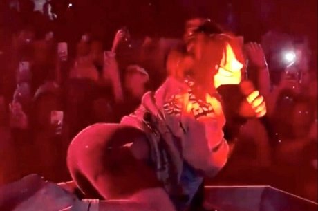 Billie Eilish photo 669