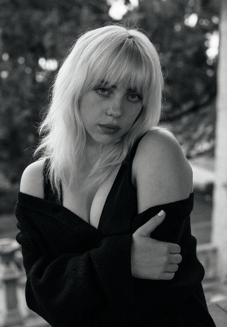 Billie Eilish photo 670