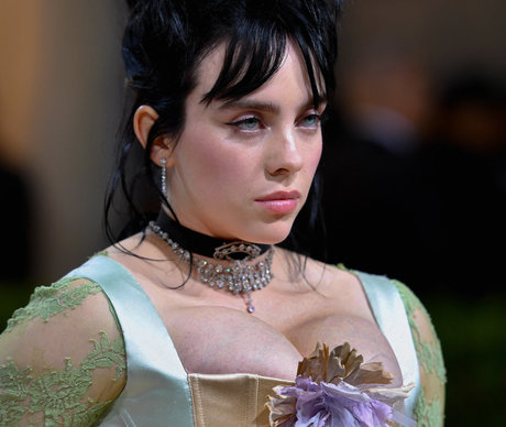 Billie Eilish photo 683